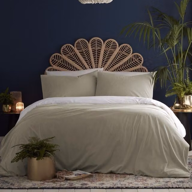 Terrys Appletree Loft Tate Reversible Linen and Cotton Duvet Cover Bedding Set in Plain Beige
