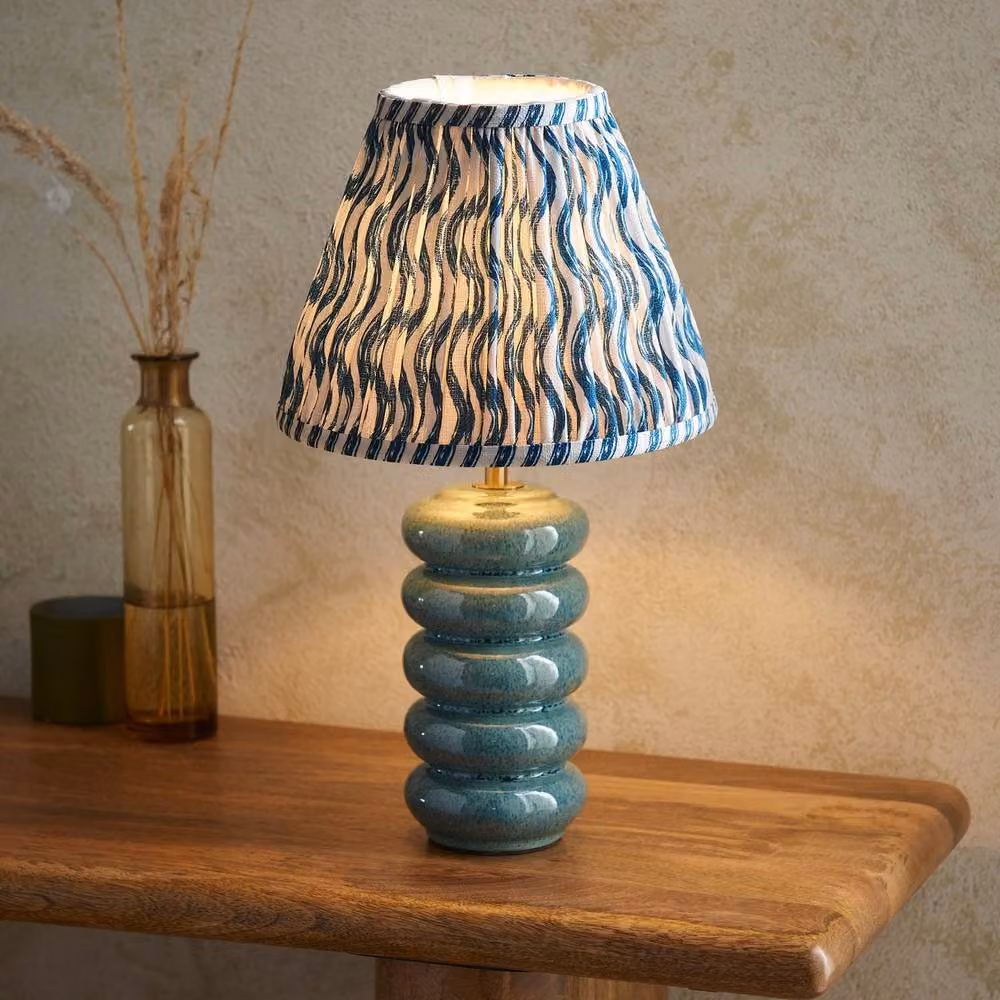 Netlighting Squash Ocean Spray Glaze Table Lamp in Blue with Gold/Brass Ceramic Base and Blue Fabric Ripple Shade, Shade Diameter: 25 cm – 2
