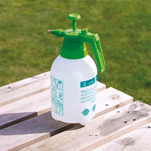 St Helens Home & Garden Manual Pump Action Pressure Sprayer with Adjustable Nozzle, 2 Litre Capacity, White and Green – 2