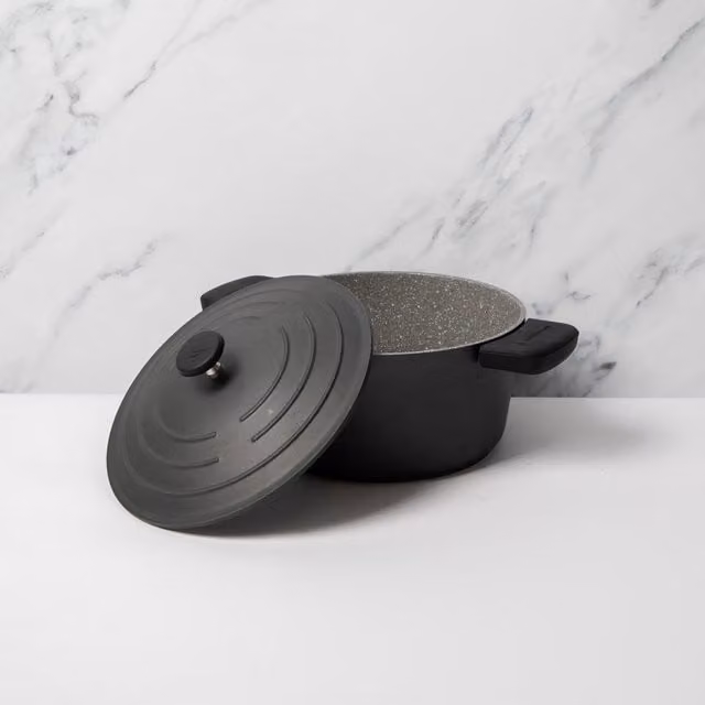 MasterClass 5-Piece Cookware Set with Black Non-Stick Cast Aluminium 4L Casserole Dish and Silicone Handle Covers