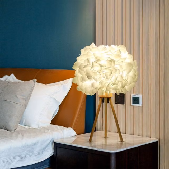Livingandhome White Fabric Lampshade Wooden Tripod Table Lamp with E27 Fitting