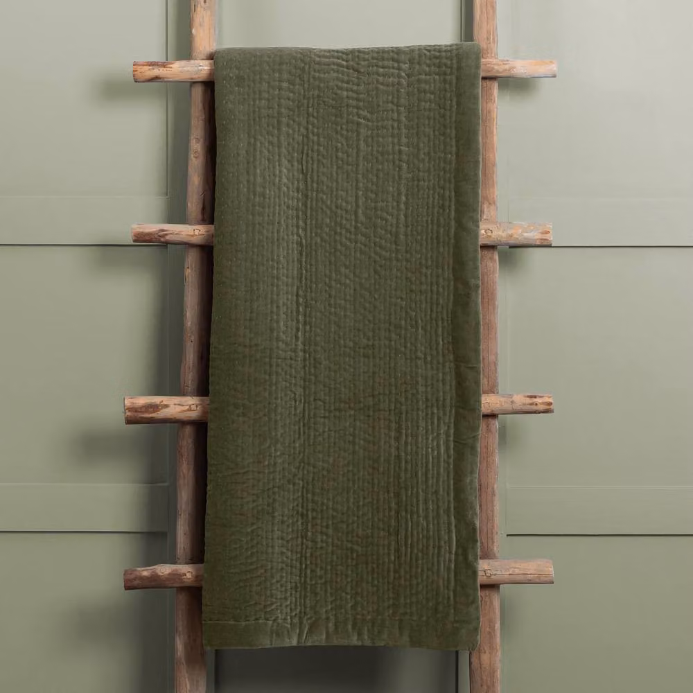 Voyage Maison Haze Quilted Cotton Throw in Green, W: 140 cm, L: 200 cm – 2