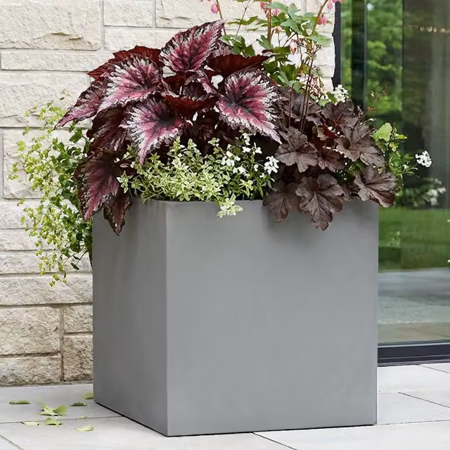 Idealist Set of 2 Square Stone Planters in Grey, W: 40 cm, D: 40 cm, H: 40 cm