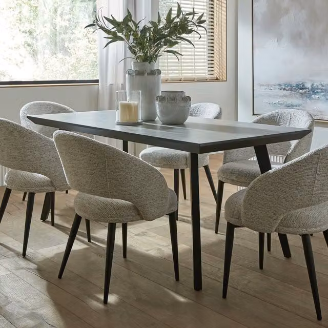 KDMK Sorelle Curved Dining Chair in White Fabric