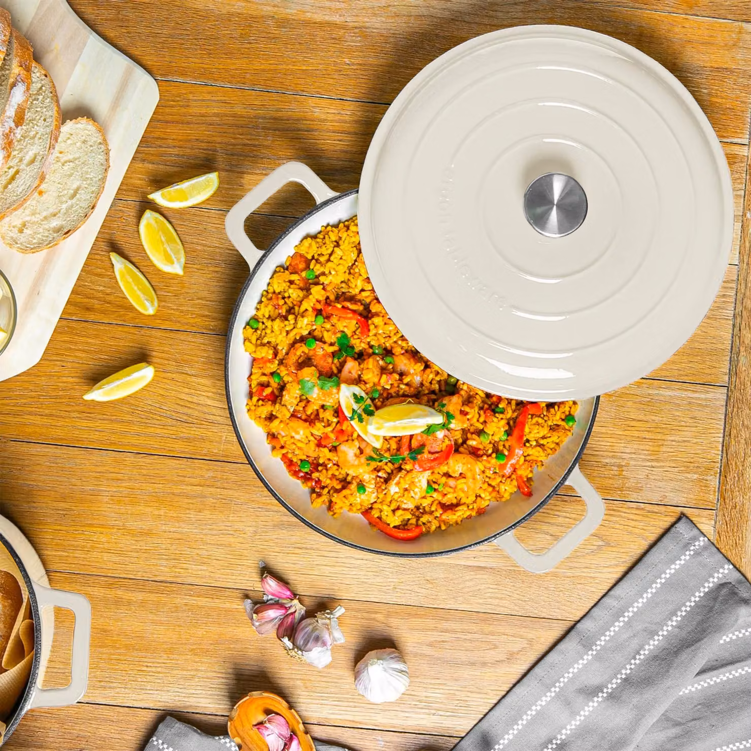 Argon Tableware Enamelled Cast Iron Shallow Casserole Dish with Self-Basting Lid, 2.3 l, Grey or White – 5