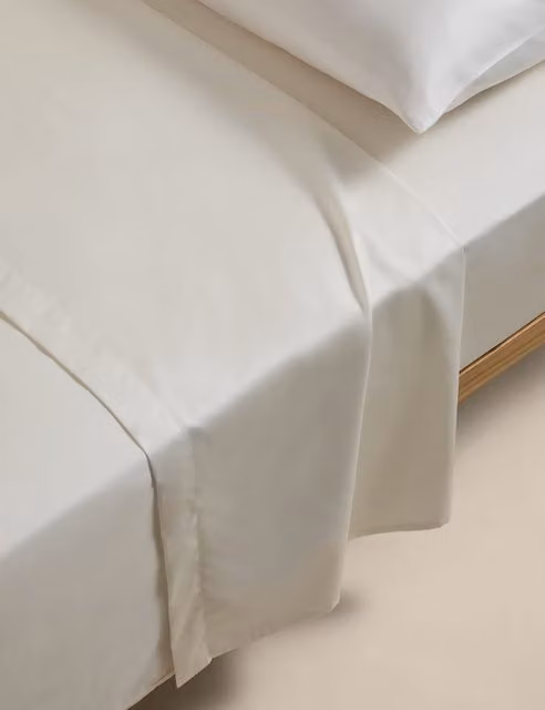 M&S Egyptian Cotton 400 Thread Count Mako Satin Silky Flat Sheet, Cream, W: 140 cm, L: 200 cm