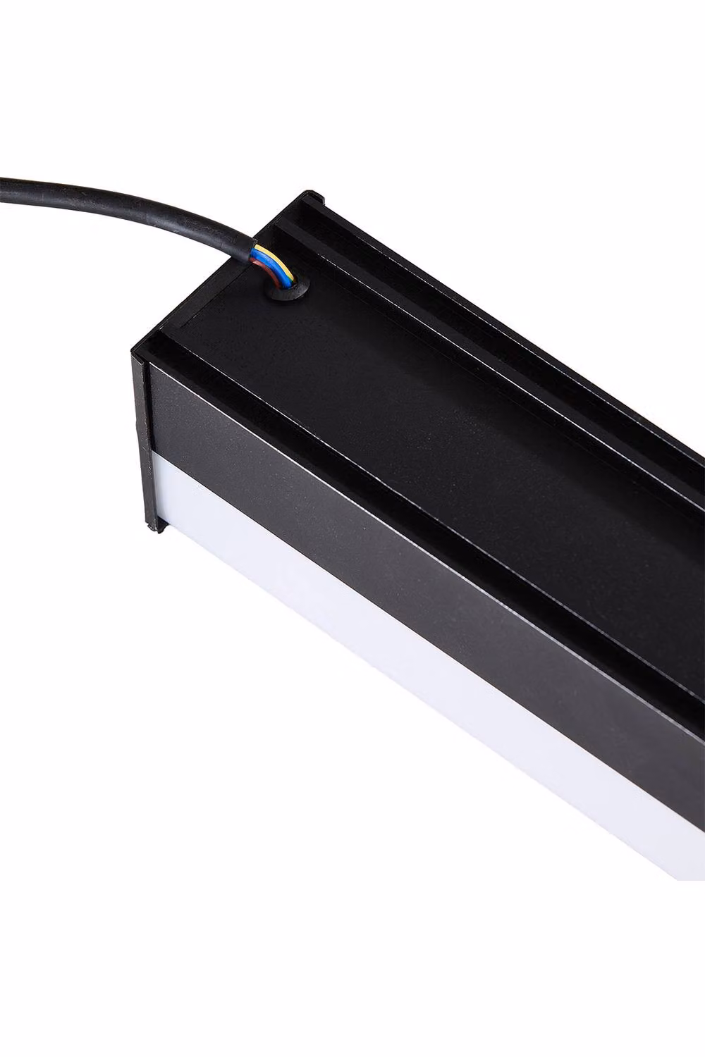 Living and Home Minimalist Rectangular LED Outdoor Wall Light in Black – 3