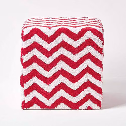 HOMESCAPES Tufted Cotton Cube Pouffe in Red and White Geometric Pattern, W/D/H: 36 x 36 x 38 cm – 1
