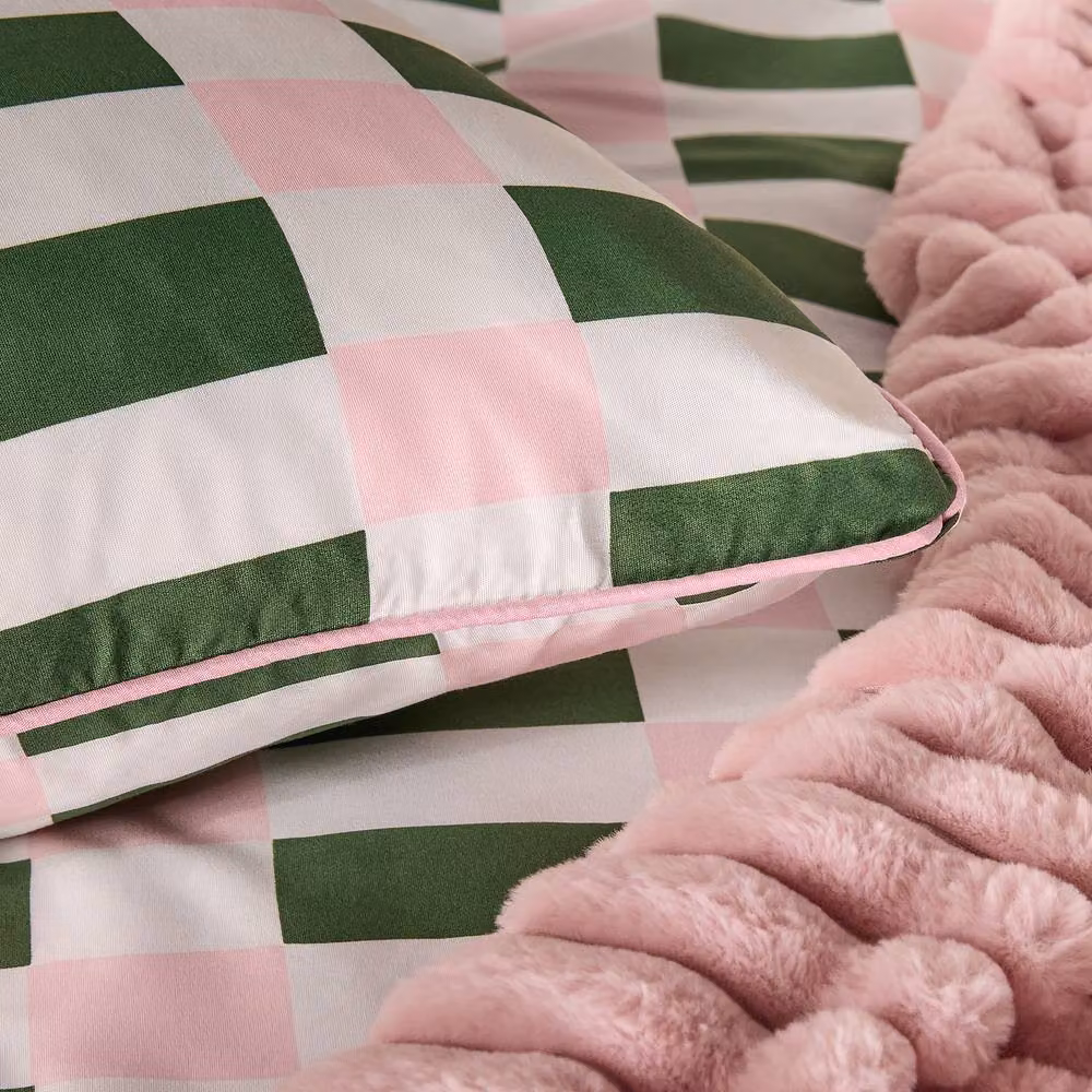 OHS King Size Checkerboard Microfibre Duvet Cover and Pillowcase Set in Green and Pink, W/D/H: 220 x 220 x 180 cm – 5