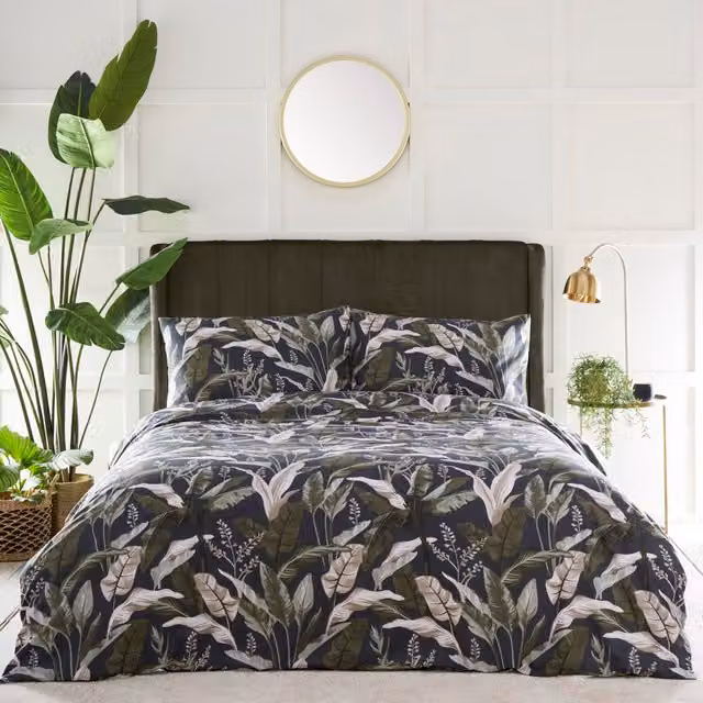 Olive Botanicals Floral Duvet Cover and Pillowcase Set in Green and Multicolour, 200 x 200 cm