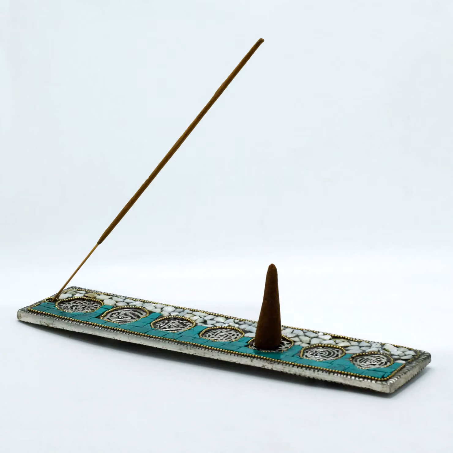 KDMD Seven Chakra Tibetan Geometric Ceramic Incense Holder in Green – 2