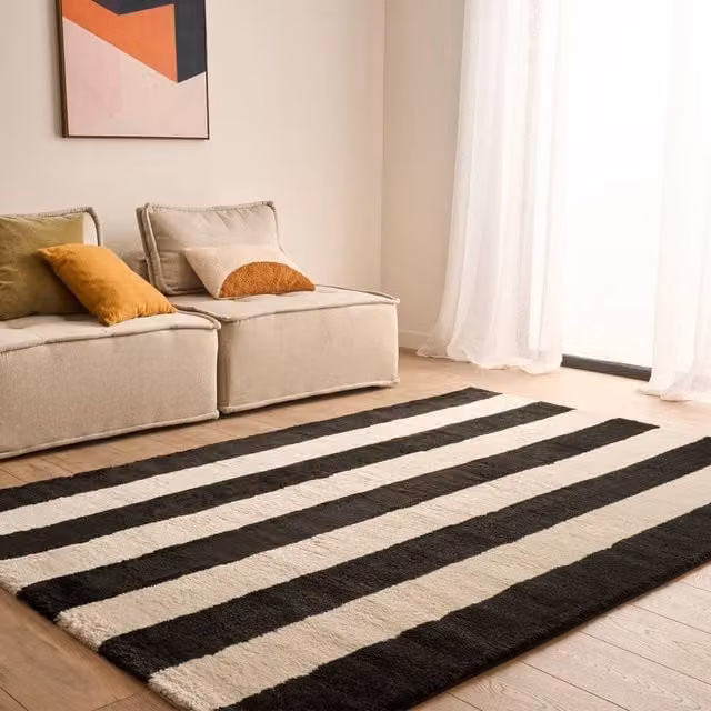 sweeek Modern Striped Indoor Rug in Black and White, W: 160 cm, L: 230 cm – 1