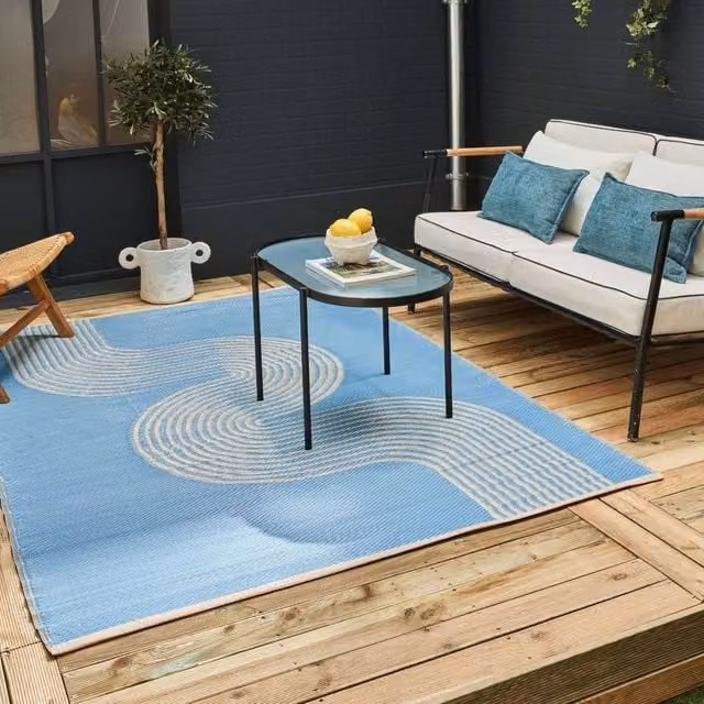 THE RUGS Reversible Weatherproof Outdoor Rug in Blue and Beige with Wavy Line Pattern, W: 240 cm, D: 340 cm – 1
