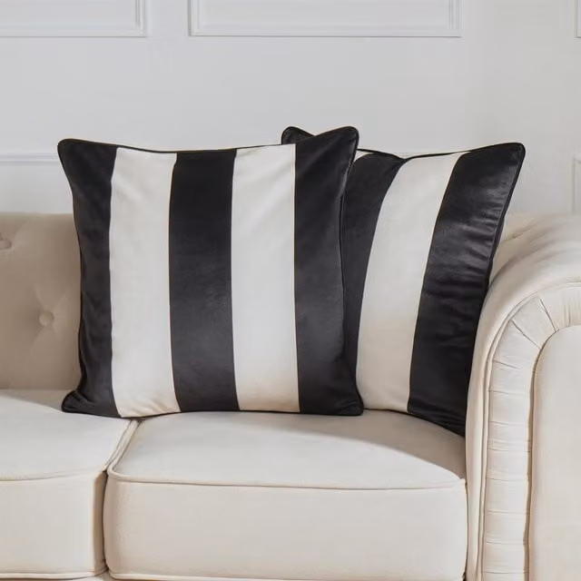OHS Pack of 2 White Striped Velvet Square Cushion Covers