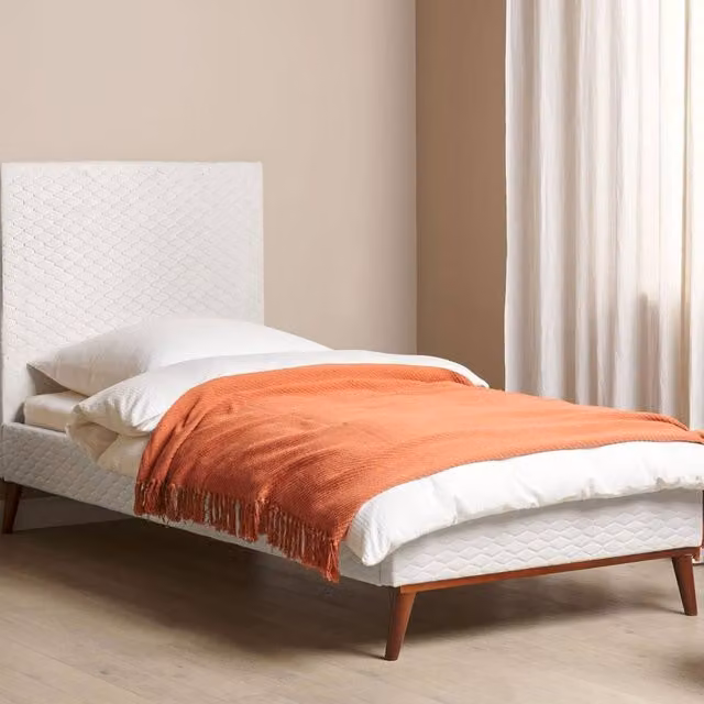 Wyld and Coco White Velvet Single Bed with Geometric Upholstered Headboard, W/D/H: 90 x 200 x 121 cm