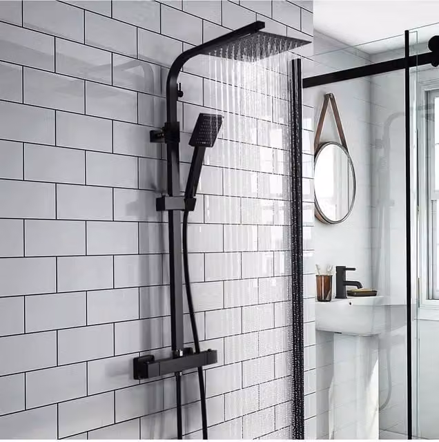 Living and Home Brass Rainfall Shower Head Set with Overhead and Hand Shower in Matt Black, Diameter: 20.32 cm