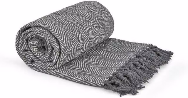 Bellissimo Home Woven Geometric Cotton Throw with Fringes in Silver Grey