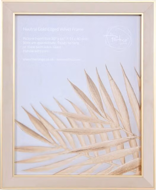 The Port. Co Gallery Classic Single Rectangular Velvet Photo Frame in Gold, W/H: 50.8 x 40.64 cm