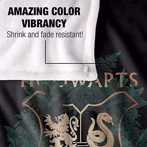 Warner Brothers Harry Potter Hogwarts Green and Gold Floral Crest Fleece Throw Blanket, W/D/H: 152 x 127 cm, White – 3