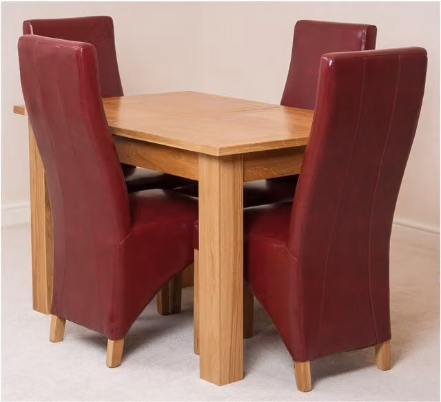 Thats Furniture Hampton Oak Extending Rectangular Dining Table and 4 Lola Red Leather Chairs
