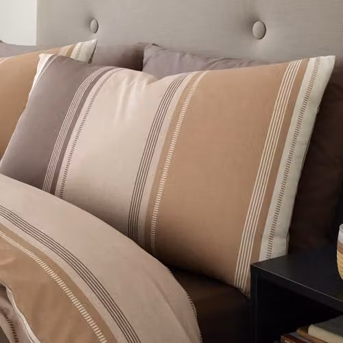 Fusion Betley Single Quilt Set in Beige, Striped Polycotton Reversible Bedding, W/D/H: 135 x 200 cm – 2