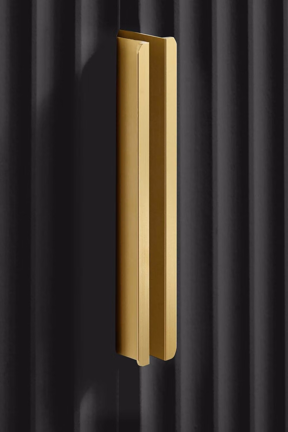 Birlea Zaza Black 2 Door Double Wardrobe with Gold Handles and Internal Shelves – 2