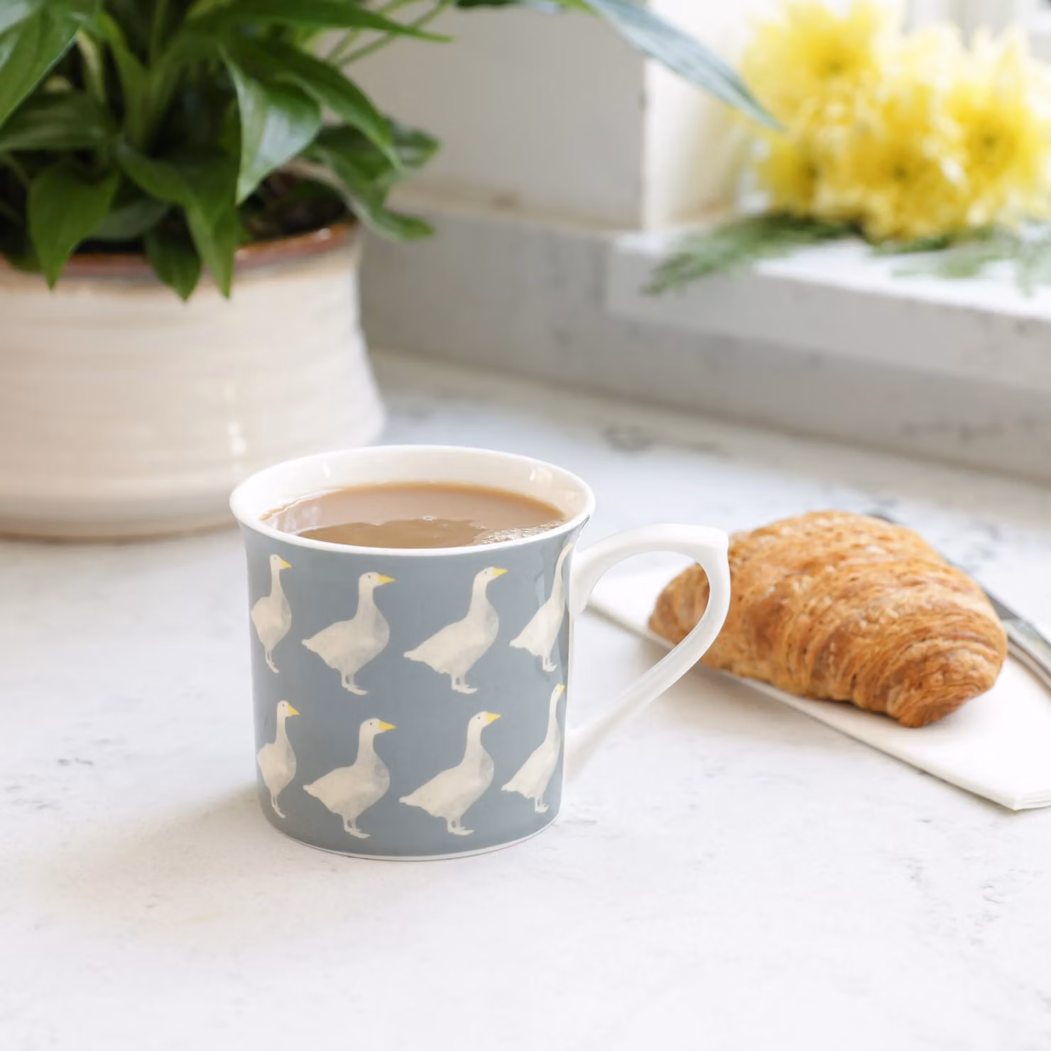 KitchenCraft Set of 4 Blue Fluted China Geese Mugs in Bone China – 4