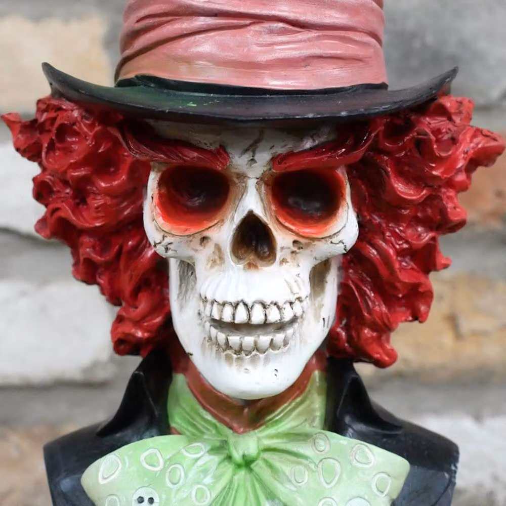 Gifts Direct 2 U Skeleton Bust Hatter Ornament, Multicolour Resin Halloween Tabletop Sculpture, H 38.0 cm x W 18.0 cm x D 16.0 cm – 6