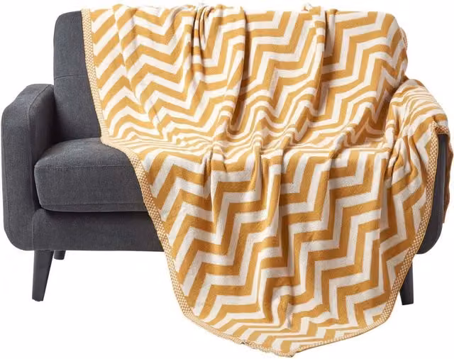 Homescapes Chevron Cotton Knitted Throw in Yellow, Grey and White, 200 cm