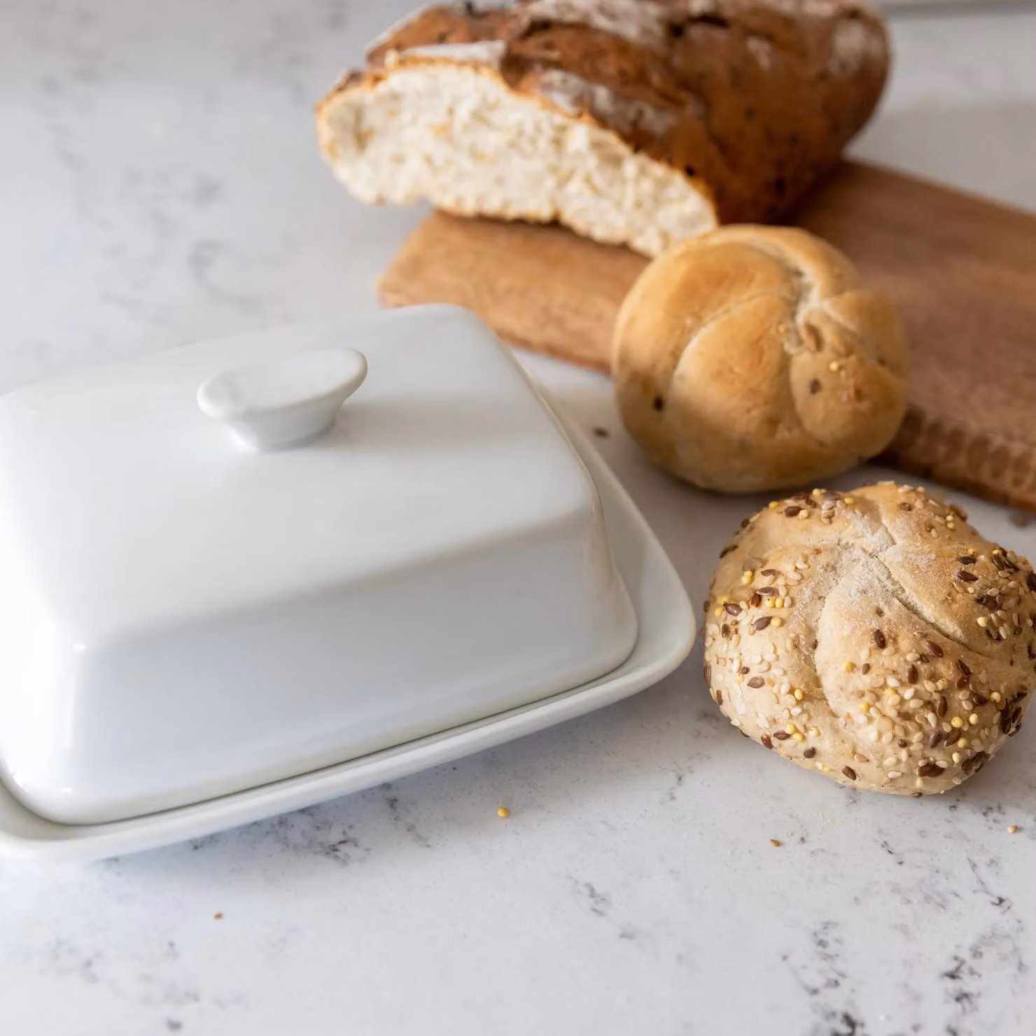 KitchenCraft White Porcelain Butter Dish with Lid, W: 19 cm, D: 14 cm, H: 7.5 cm – 2