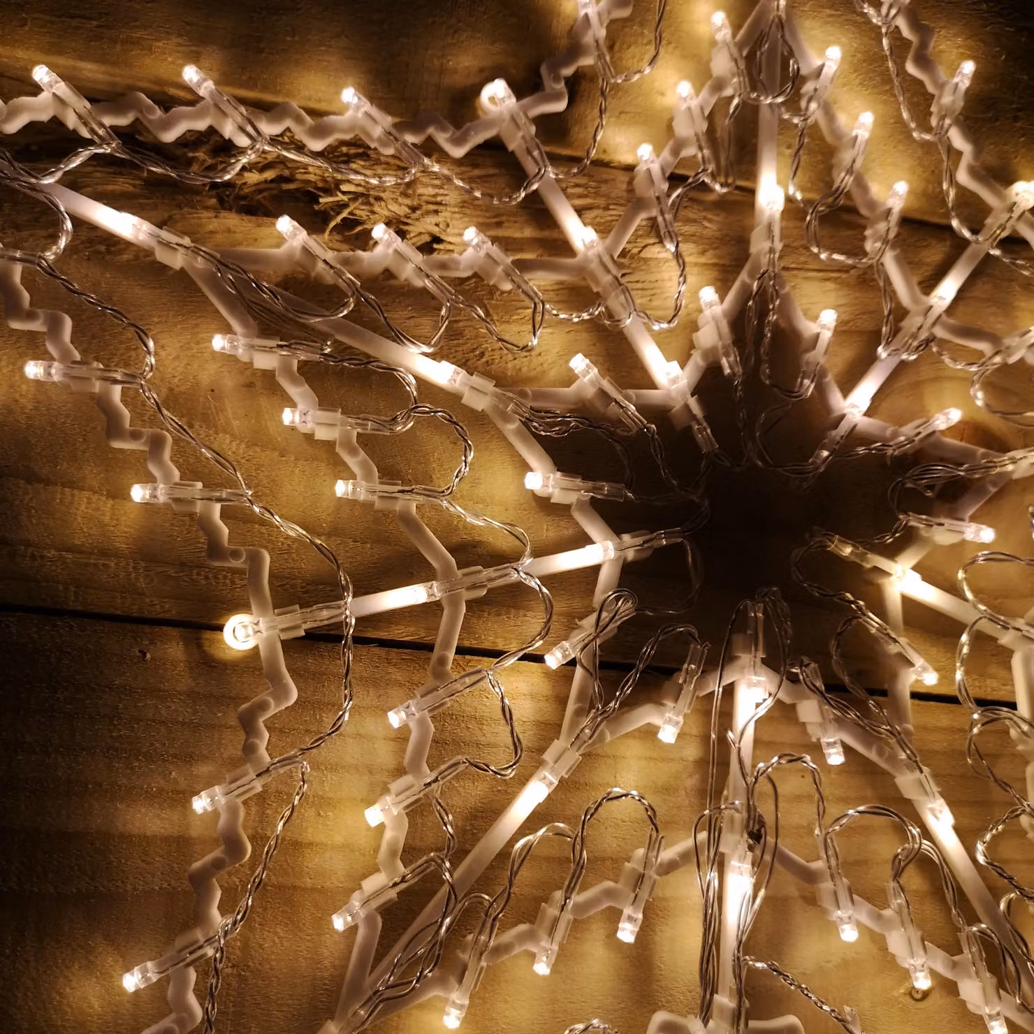 Samuel Alexander 100 LED Warm White Window Star Light, Beige Christmas Decoration for Indoor and Outdoor Use, 50 cm – 2