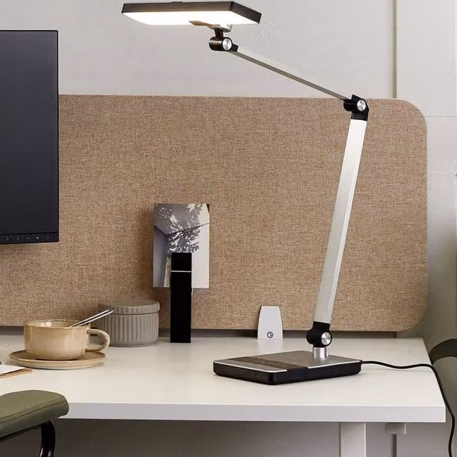 Wyld and Coco Silver Aluminium LED Desk Lamp with Stepless Dimming and 3 Colour Temperatures – 1