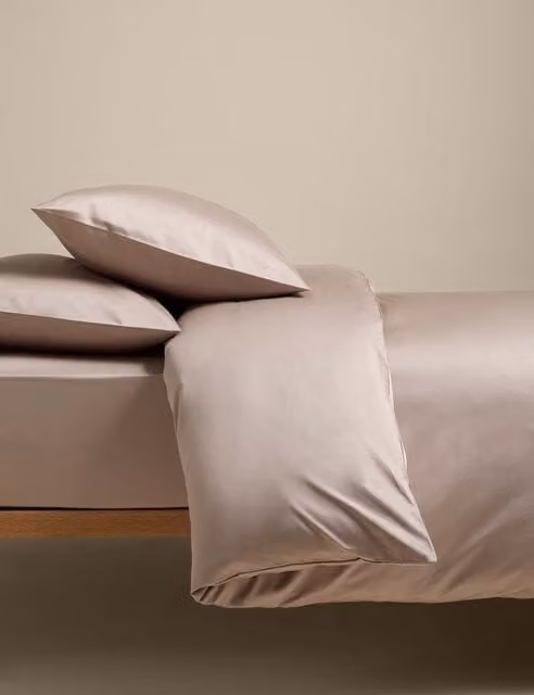 M&S Egyptian Cotton 400 Thread Count Mako Satin Bedding Set with Duvet Cover and Pillowcase, Beige, 200 x 200 cm