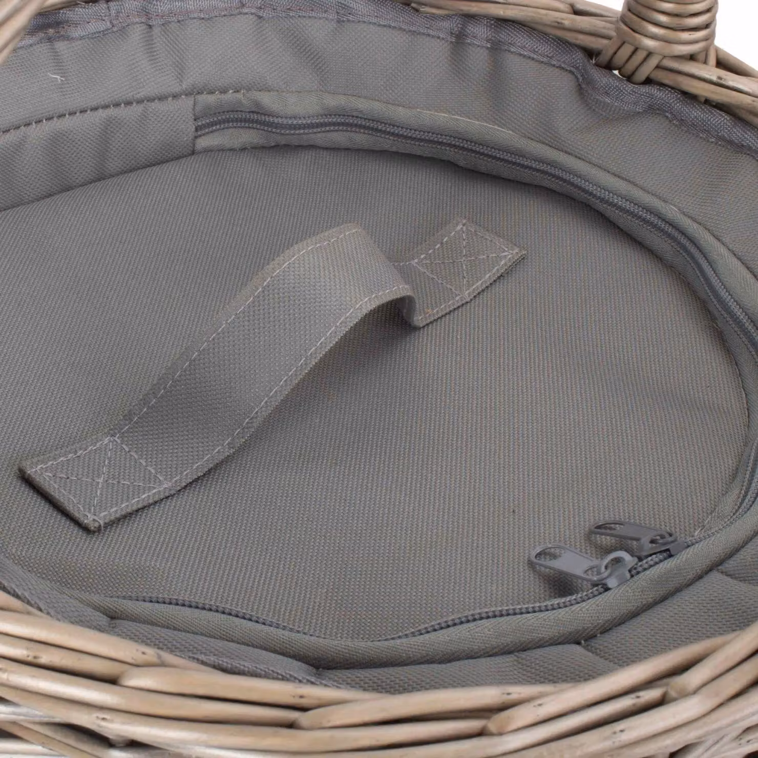 Red Hamper Wicker Round Picnic Basket in Red and Grey – 3