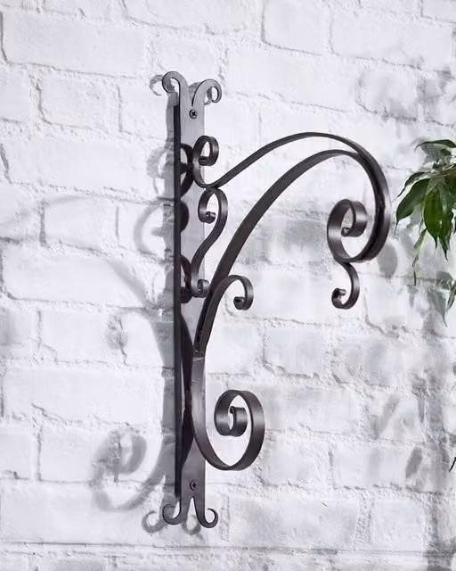 Dibor Vintage Ornate Scrolled Wall Mounted Decorative Garden Basket Bracket in Brown