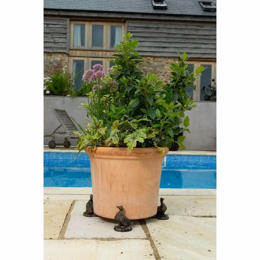 Jardinopia Aylesbury Duck Plant Pot Feet, Set of 3, Bronze, L8 x W7 x H9 cm – 3