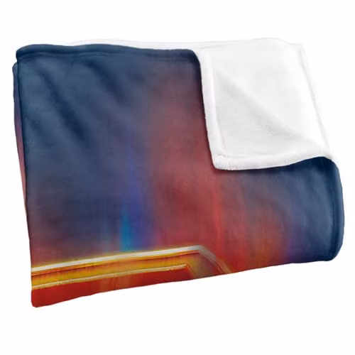 Warner Bros. Superman 2025 Glowing Shield Super Soft Fleece Throw Blanket, Multicolour, W: 152 cm, D: 127 cm – 2