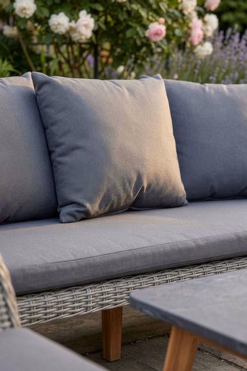 Dibor 4-Piece Woven Rattan Style Garden Sofa Set with Coffee Table and Grey Cushions – 3