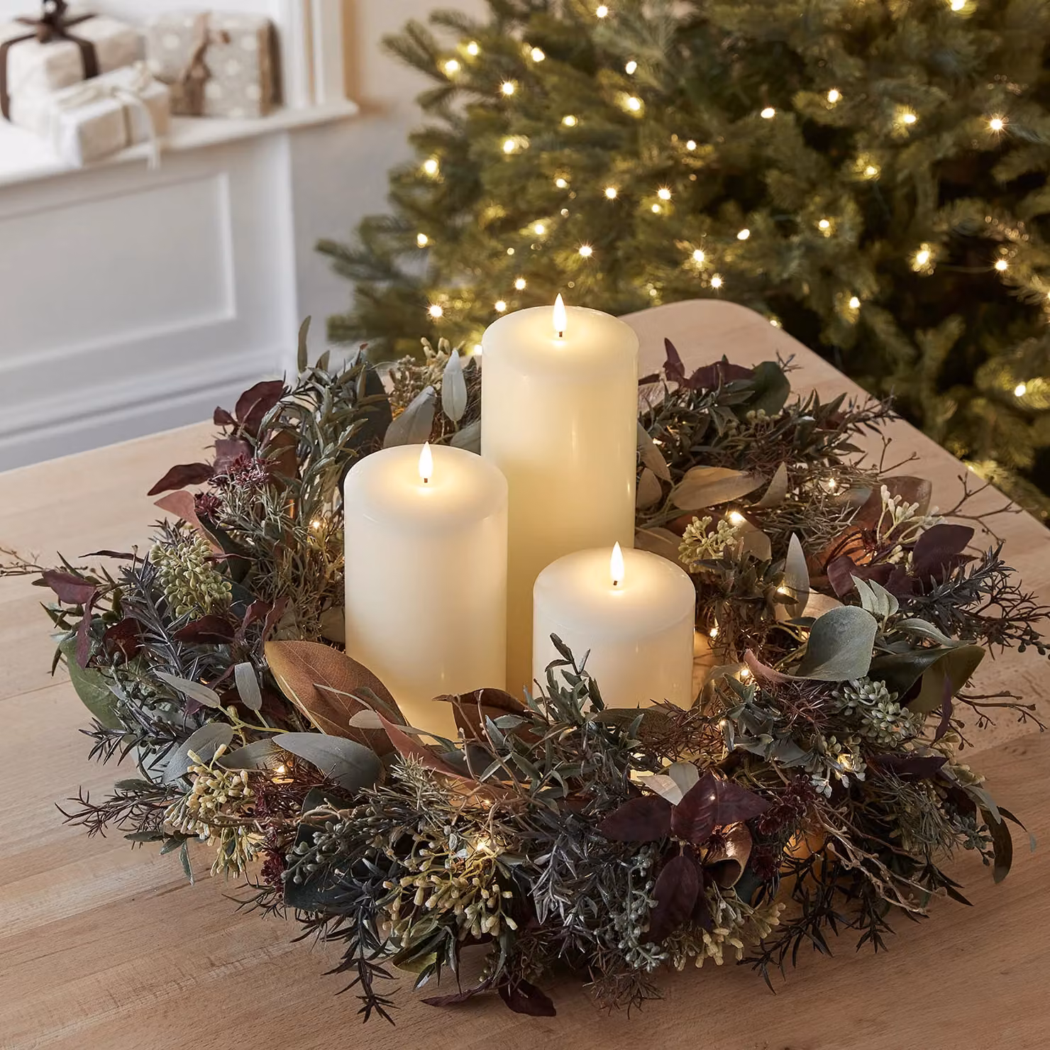 Pre-Lit Autumn and Christmas Wreath and TruGlow LED Candle Bundle, Multicolour, Diameter: 60 cm