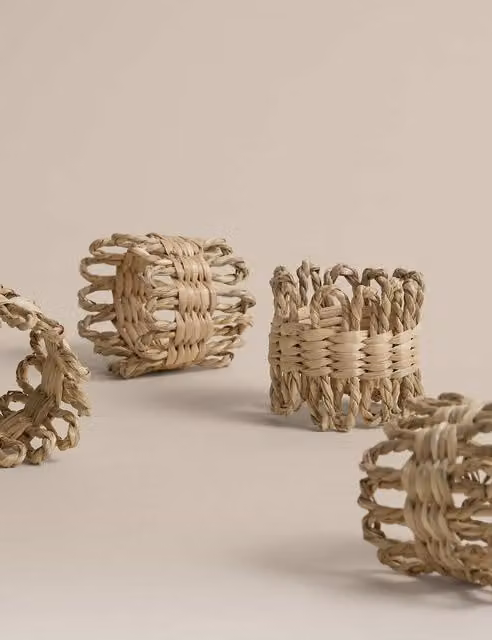 M&S 4 Pack Natural Rattan Floral Napkin Rings in Brown and Beige