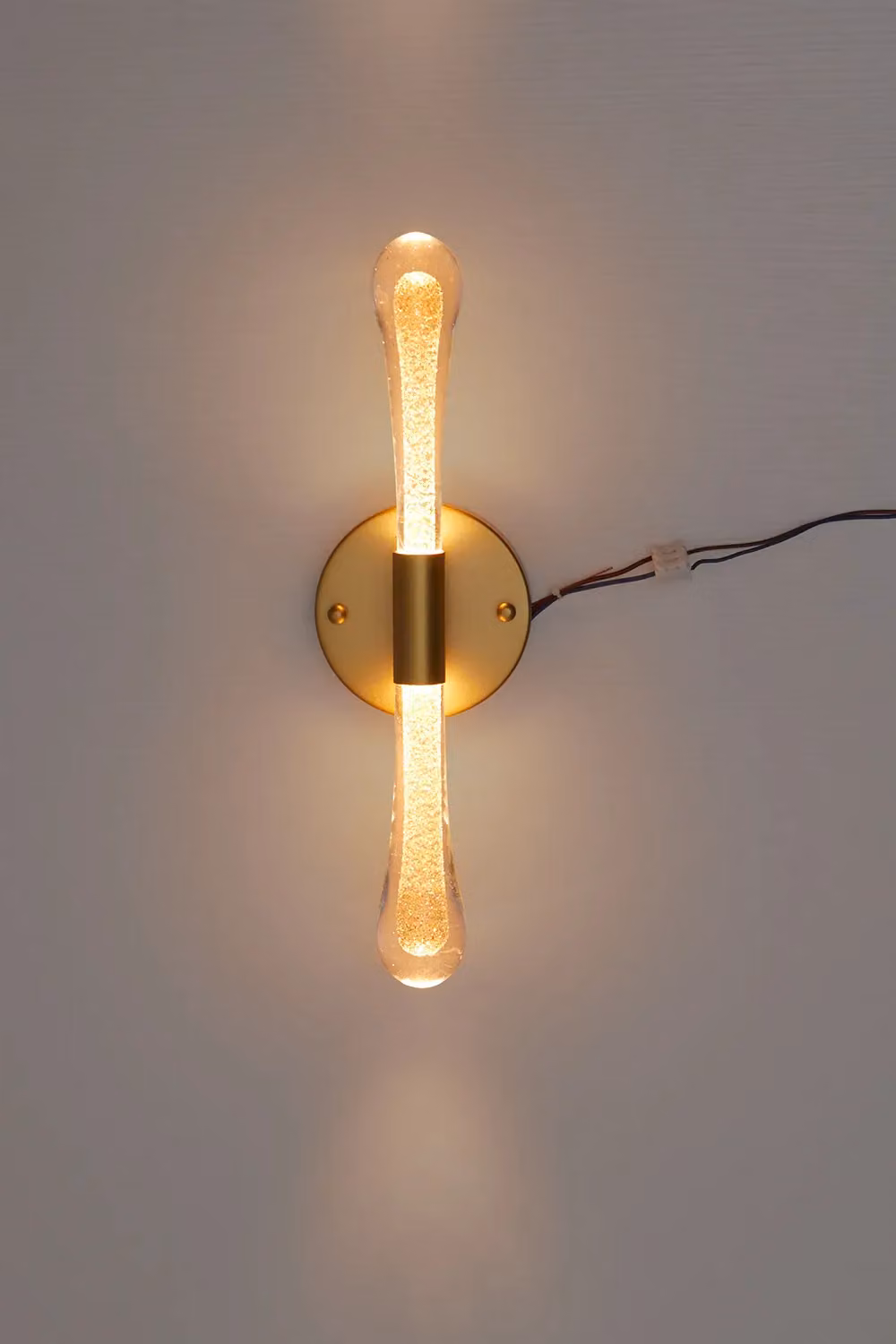 Living and Home LED Crystal Wall Sconce Light in Gold and Brass – 3