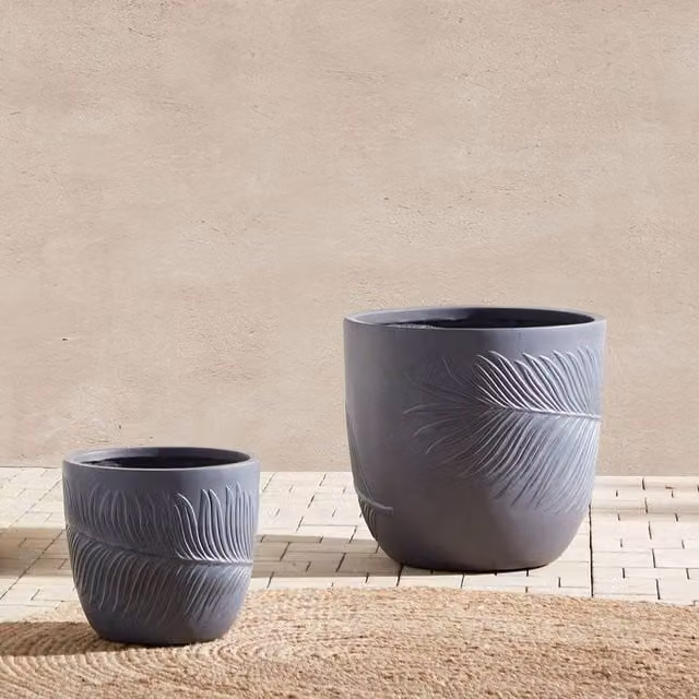 Wyld and Coco Grey Fibre Clay Round Planter Tub with Leaf Motif, Diameter: 42 cm