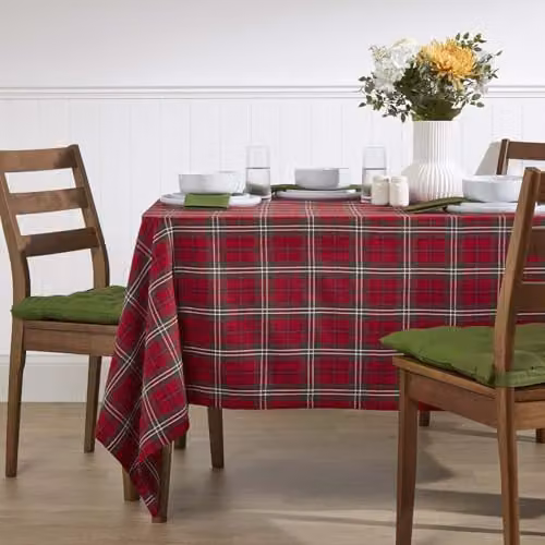 Homescapes Christmas Rectangular Cotton Tablecloth in Red, White and Green Edward Tartan Check, W: 140 cm, D: 230 cm – 2