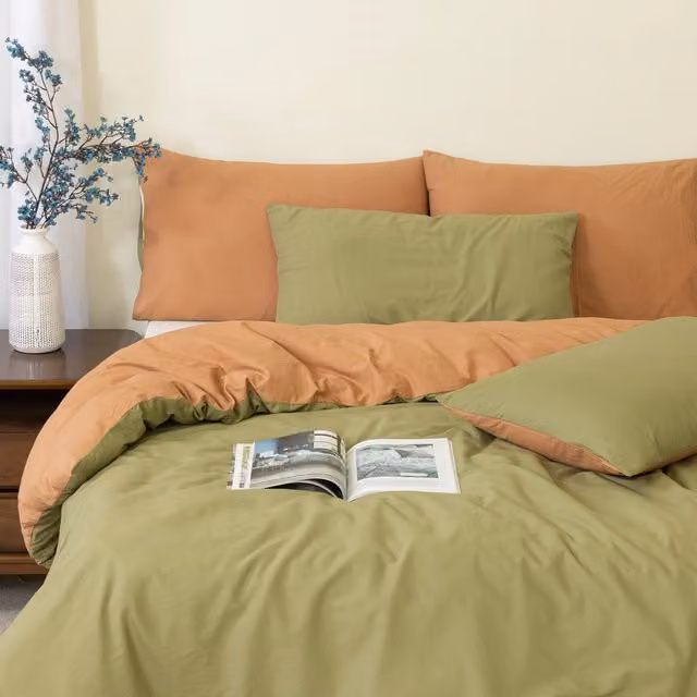 MHG Living Reversible Green 100% Cotton Percale Duvet Cover Set with Button Closure