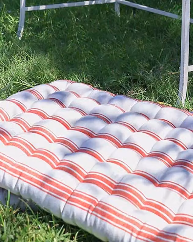 Dibor Red and Yellow Striped Quilted Outdoor Garden Bench Cushion, W: 40 cm, L: 100 cm – 3
