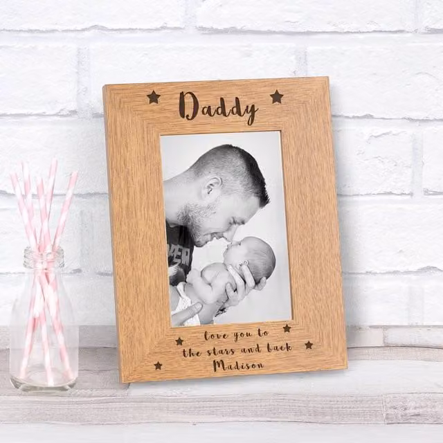 Uniqueful Men's Personalised Daddy Love You to the Stars Wood Frame, Brown, W/H: 19.5 x 19.5 cm