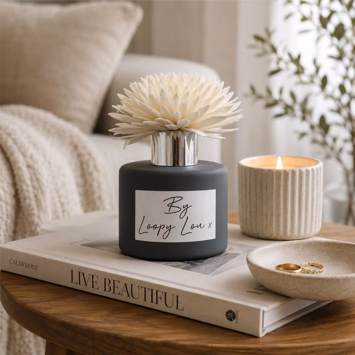 60 Second Makeover Gingerbread Luxury Flower Reed Diffuser in Grey – 2