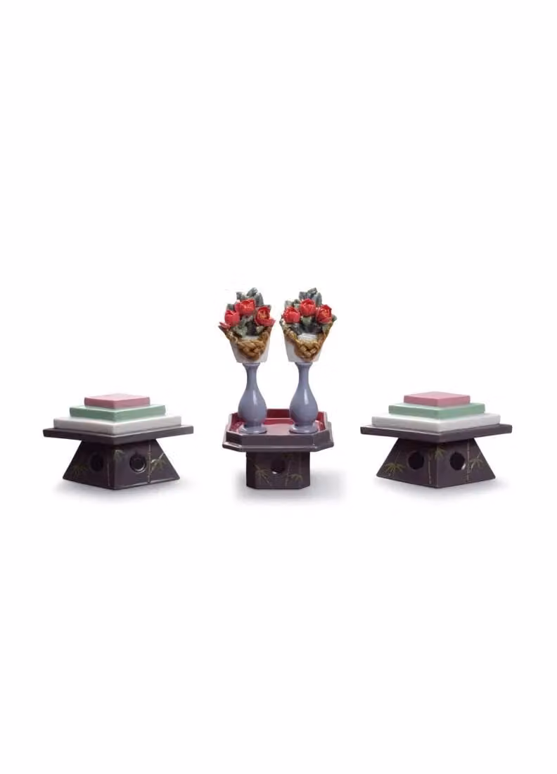 Lladró Tables for Sweets and Peach Flowers Multicolour Porcelain Figurine