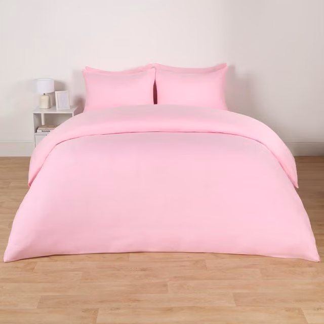 Brentfords Pair of Plain Pink Polyester Housewife Pillowcases with Envelope Closure