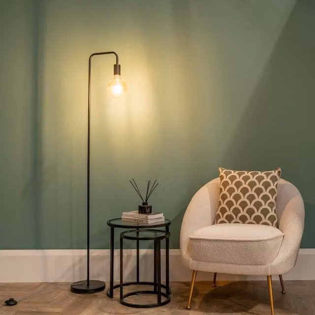 ValueLights Bronx Industrial Floor Lamp with Black Metal Curved Stem and Transparent Glass Sphere